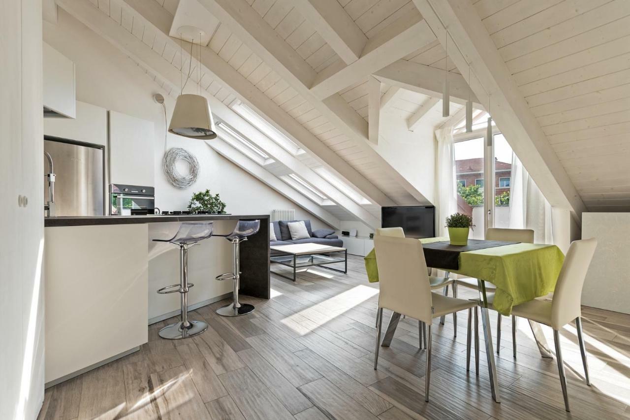 Corso Rosselli Apartment
